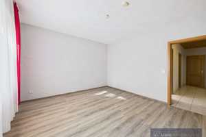 Top Zweifamilienhaus mit Balkon und Garten – Neunkirchen (Kreis) – Vorschaubild 20