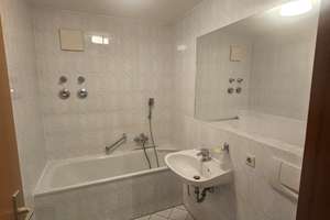 Lichtdurchflutete 1-R-ETW mit offenem Küchen- und Wohnbereich mit EBK & Balkon, TG-SP mgl. – 4178 Burghausen-Rückmarsdorf, Leipzig – Vorschaubild 8