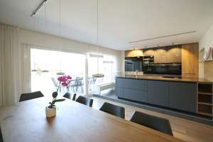 JA, zum modernen Wohnen auf 2 Ebenen - Haus im Haus mit Garten + 2 Stellplätzen in Solingen-Gräfrath – Die vollständige Adresse der Immobilie erhältst du vom Anbieter., 42653 Gräfrath, Solingen – Vorschaubild 10