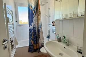 Mediterrane Dachgeschosswohnung mit zwei Balkonen, Einbauküche und Tiefgaragenplatz – Waisenhausgasse 7, 50676 Altstadt/Süd, Köln – Vorschaubild 5