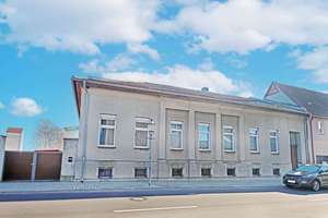 charmantes Mehrfamilienhaus in Oranienbaum-Wörlitz - Denkmalbereich – Die vollständige Adresse der Immobilie erhältst du vom Anbieter., 6785 Oranienbaum – Vorschaubild 1
