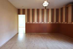 AUFZUG, BALKON & GEMEINSCHAFTLICHE DACHTERRASSE - ZENTRAL GELEGEN - ZUM NEU GESTALTEN – Die vollständige Adresse der Immobilie erhältst du vom Anbieter., 10715 Wilmersdorf, Berlin – Vorschaubild 8