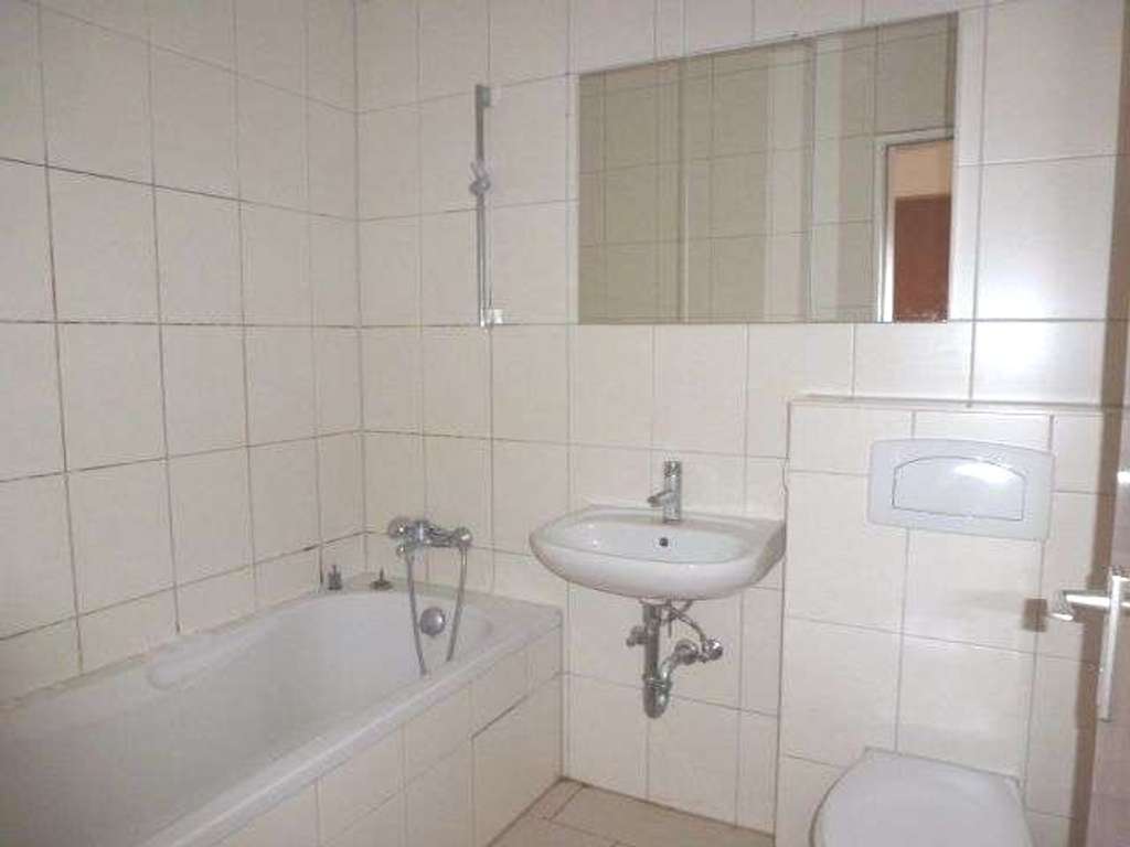 Immobilie in Senden - Ideale 2-Zi-Whg. mit Balkon, Aufzug, Hausmeisterservice,  Bahn, Bus, Geschäfte in direkter  Nähe - Bild 3