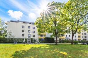 Außergewöhnliche Maisonette-Wohnung mit Balkon und Dachterrasse!  – Die vollständige Adresse der Immobilie erhältst du vom Anbieter., 81925 Oberföhring, München – Vorschaubild 2