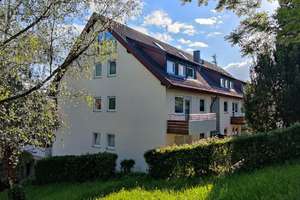 3,5-Zimmer-Wohnung mit großer Terrasse in ruhiger Südhanglage in Stuttgart-Feuerbach – Die vollständige Adresse der Immobilie erhältst du vom Anbieter., 70469 Lemberg/Föhrich, Stuttgart – Vorschaubild 2