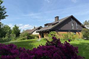 ST. AUGUSTIN NIEDERBERG, freist. EFH mit ELW, 8 Zimmer 258 m² Wfl. 2 Garagen, Keller, gr. 1.527 GrSt – Die vollständige Adresse der Immobilie erhältst du vom Anbieter., 53757 Sankt Augustin – Vorschaubild 3