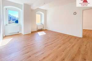Modern sanierte 3-Raum-Wohnung mit Eckbadewanne und Kaminanschluß in Drebach Ortsteil Venusberg! – Talstr. 7, 9430 Erzgebirgskreis – Vorschaubild 1