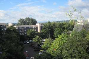 Schöne Wohnung: weitläufige 3-Zimmer-Wohnung – Brieger Weg 1, 53119 Tannenbusch, Bonn – Vorschaubild 3