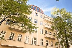 ⭐⭐⭐  Delightful empty studio apartment  at the heart of popular Weserstrasse ! – Weserstrasse 54, 12045 Neukölln (Ortsteil), Berlin – Vorschaubild 2