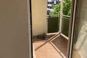 3-Zimmer-Wohnung mit Balkon, innenliegendem Bad, in Koblenz – Hohenzollernstr. 123, 56068 Koblenz – Vorschaubild 1