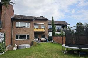 Gepflegtes vermietetes 2-Familienhaus mit Garten plus Einliegerwohnung in gefragter Wohnlage – Die vollständige Adresse der Immobilie erhältst du vom Anbieter., 47807 Fischeln, Krefeld – Vorschaubild 2