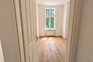 Familienfreundliche 4 Zimmerwohnung nahe U Alt-Tempelhof sucht neue Mieter – Parkstr. 1a, 12103 Tempelhof, Berlin – Vorschaubild 2