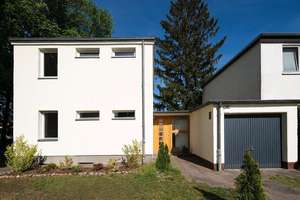 Zeitlose Bauhaus-Architektur – Einfamilienhaus in gefragter Lage von Berlin-Zehlendorf – Die vollständige Adresse der Immobilie erhältst du vom Anbieter., 14165 Zehlendorf, Berlin – Vorschaubild 17