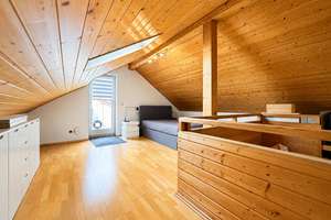 EXKLUSIVE MAISONETTE-WOHNUNG MIT DACHTERRASSE UND SPEKTAKULÄREM BURGBLICK AM STADTPLATZ VON BURGHAUS – Stadtplatz 49, 84489 Burghausen – Vorschaubild 14
