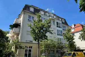 BEZUGSFREI! Ruhige Lage! 2-Raum-Wohnung mit Separate Küche und Tiefgarage, zu verkaufen! – Dresden – Vorschaubild 8