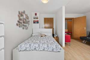 Charmante Dachgeschosswohnung mit WG-Vermietung in Top-Lage – 76135 Südweststadt, Karlsruhe – Vorschaubild 4