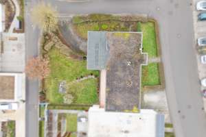 Ein- oder Zweifamilienhaus? Hier ist beides möglich. – Die vollständige Adresse der Immobilie erhältst du vom Anbieter., 71083 Herrenberg – Vorschaubild 38