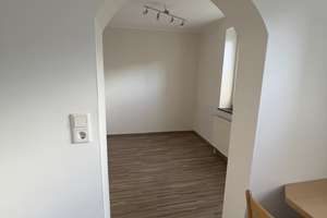 Stilvolle, modernisierte 2,5-Raum-Erdgeschosswohnung mit EBK in Oldenburg – Ostlandstraße, 26125 28, 26125 Ohmstede, Oldenburg (Oldenburg) – Vorschaubild 5