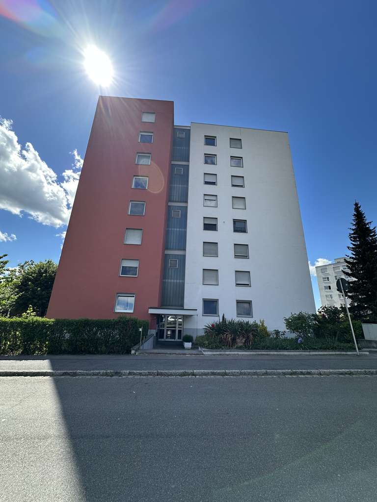 Immobilie in Grenzach-Wyhlen - Hochinteressanter Preis , sehr gepflegte Wohnung im Hochparterre, nicht vermietet - Bild 0