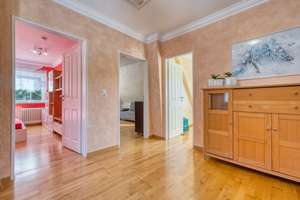 Großzügiges Einfamilienhaus mit 6 Zimmern, Vollkeller, Garage und großem Garten in Arsten – Die vollständige Adresse der Immobilie erhältst du vom Anbieter., 28279 Arsten, Bremen – Vorschaubild 18