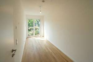 Ankommen, aufschließen, wohlfühlen – Ihr neues Reihenmittelhaus ist bezugsbereit! – Die vollständige Adresse der Immobilie erhältst du vom Anbieter., 80995 Lerchenau-West, München – Vorschaubild 9