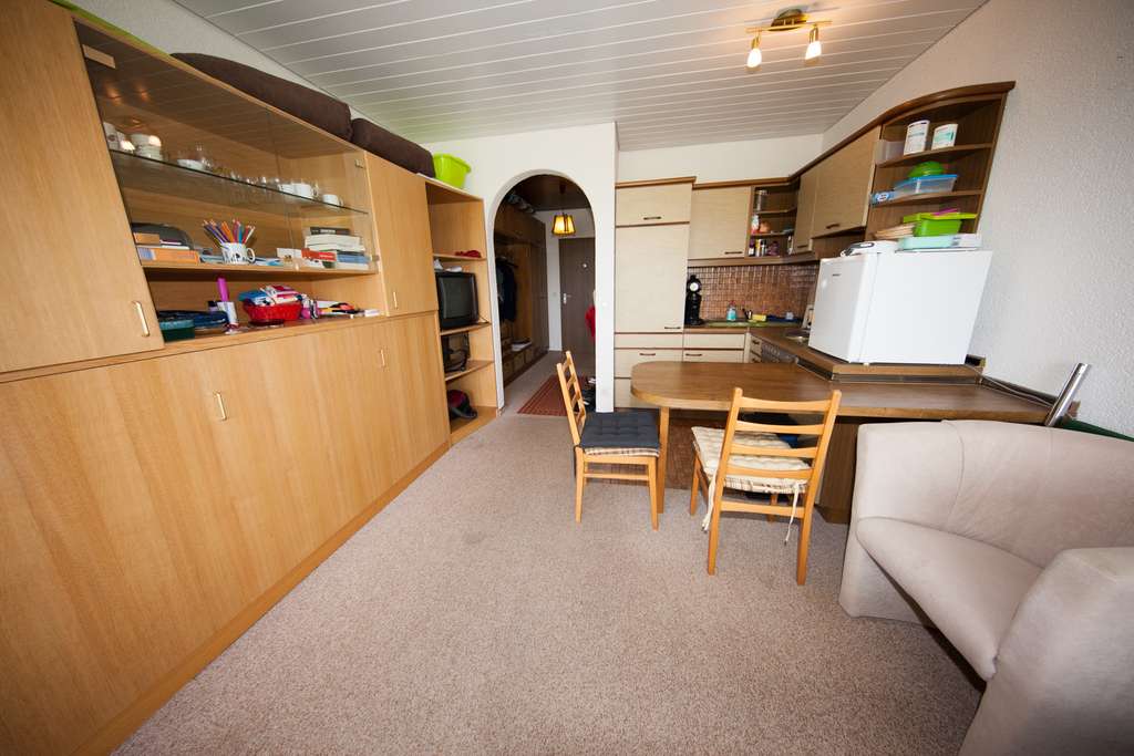 Immobilie in Bad Rodach - Sonniges 1-Zimmer Appartement! Großzügiger Westbalkon mit herrlichem Blick! Gut vermietet! - Bild 4