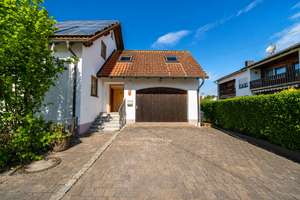 Energieeffizient, familienfreundlich, wertstabil – attraktives Einfamilienhaus mit Photovoltaik – Die vollständige Adresse der Immobilie erhältst du vom Anbieter., 84048 Mainburg – Vorschaubild 3
