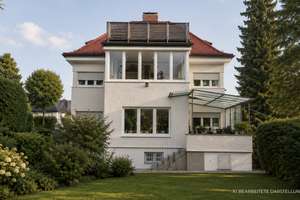 SELTENHEIT I Großzügige Altbau-Villa in Harlaching