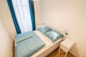 Altbau zum Verlieben: Helle 2 Zimmer mit Balkon am Mauerpark – 10437 Prenzlauer Berg, Berlin – Vorschaubild 8