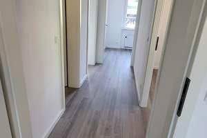 Erdgeschoß-frisch renoviert-separater Eingang-Balkon-Tiefgarage-von Privat – Elmshorner Straße 15, 25421 Pinneberg – Vorschaubild 17
