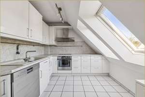 Charmante Maisonette mit Kamin & 2 Balkonen in begehrter Lage von Essen-Schönebeck – Die vollständige Adresse der Immobilie erhältst du vom Anbieter., 45359 Schönebeck, Essen – Vorschaubild 6