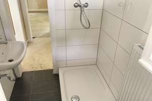 Anmieten und 500 EUR WM-Prämiengutschein sichern! 2-Zi-Wohnung mit Balkon, neuem Bad sowie Vinylbode – Uthmannstraße 9, 47057 Neudorf-Süd, Duisburg – Vorschaubild 5