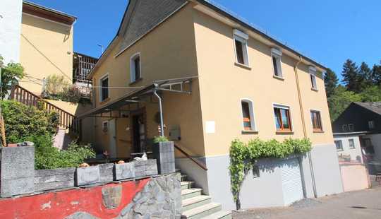 Bild von Sehr gepflegtes EFH ca. 121 m² am Hang in Wasenbach mit Aussicht | Selbst bewohnen oder Anlage