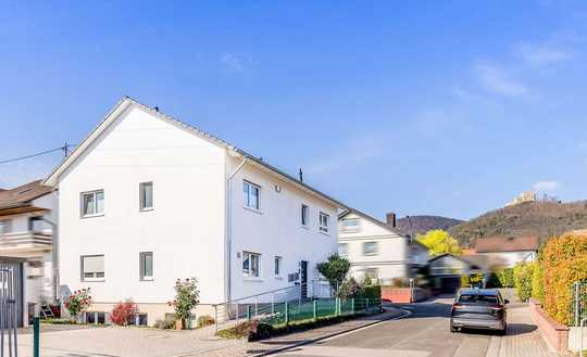 Modernes Zweifamilienhaus (KfW-60) in ruhiger Bestlage