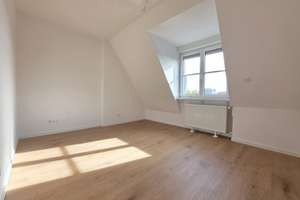 Erstbezug nach kompletter Sanierung – attraktive 3-Zimmer-Dachgeschosswohnung – 68165 Schwetzingerstadt/Oststadt, Mannheim – Vorschaubild 5