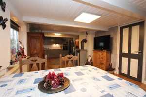 Charmantes und modernisiertes Reetdachhaus/EFH mit PV-Anlage und Garage in Ortsrandlage – Nordfriesland (Kreis) – Vorschaubild 15
