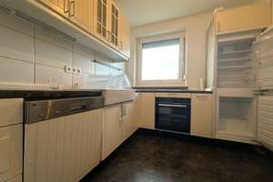 Renditeobjekt!  3-Zi. Wohnung im 1. OG – ideal für WG, nahe Uni, modernisiert.
