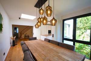 Teilsanierte Doppelhaushälfte || Modernes Wohnkonzept || Kamin – Die vollständige Adresse der Immobilie erhältst du vom Anbieter., 51109 Merheim, Köln – Vorschaubild 2