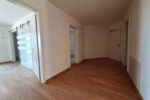 *Neuwertig!* exklusive 3 Zimmer wohnung mit Balkon und EBK  - zentrumsnah! – Stobäusplatz 2, 93047 Ostenviertel, Regensburg – Vorschaubild 13