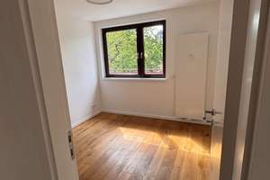 von privat: Modernisiertes Penthouse mit 4 Zimmern - in Hamburg-Alsterdorf/Gartenstadt- keine Makler – Die vollständige Adresse der Immobilie erhältst du vom Anbieter., 22297 Alsterdorf, Hamburg – Vorschaubild 14