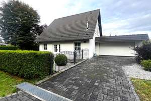 Wohnen, wie man sich’s wünscht – stilvolles Einfamilienhaus mit Pool, Kamin & Wohlfühlgarantie! – Die vollständige Adresse der Immobilie erhältst du vom Anbieter., 6774 Friedersdorf – Vorschaubild 2