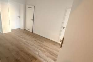 Attraktive 3,5-Zimmer-Wohnung mit Balkon in Düsseldorf-Bilk – frisch renoviert!