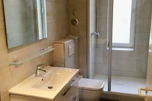 4,5 Zimmer mit neuwertigem Bad und EBK mit großem Sonnenbalkon !!! – 30173 Südstadt, Hannover – Vorschaubild 2