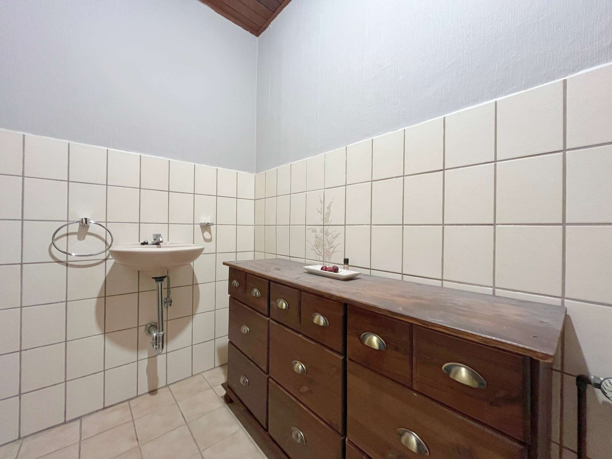 Immobilie in Friesoythe - Ruheoase mit viel Platz: Großes Einfamilienhaus & Einliegerwohnung auf ca. 1.023 m² Grundstück - Bild 7