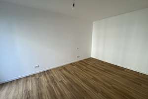4-Zimmer Wohnung zentral in Neu-Ulm mit Garten – Von-Hünefeld-Straße 2-10, 89231 Neu-Ulm – Vorschaubild 5