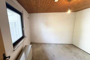 Viel Raum für Ideen! Wohnhaus mit Werkstatt, Hof und Garten in Dielheim – Die vollständige Adresse der Immobilie erhältst du vom Anbieter., 69234 Dielheim – Vorschaubild 4