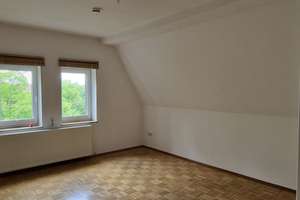 Charmante 3,5-Zimmer-Dachgeschosswohnung in denkmalgeschütztem Haus in ruhiger Lage – Die vollständige Adresse der Immobilie erhältst du vom Anbieter., 44799 Wiemelhausen, Bochum – Vorschaubild 9