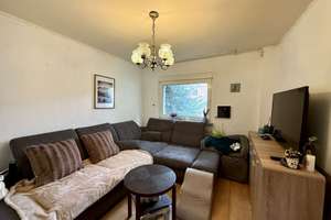 Doppelhaushälfte mit schönem Garten in Alstaden – Garage, Fernwärme & Entwicklungspotenzial – Die vollständige Adresse der Immobilie erhältst du vom Anbieter., 46049 Lirich-Süd, Oberhausen – Vorschaubild 4