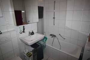 Homberg - Hochheide, tolle sehr gepflegte 3 Zimmer Wohnung mit 2 Balkonen und Tiefgragenstellplatz – Hochheide, Duisburg, 47198 Duisburg – Vorschaubild 6