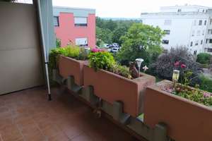 Helle 2Z-Wohnung mit Balkon, Einbauküche und TG-Stellplatz in Karlsruhe-Neureut